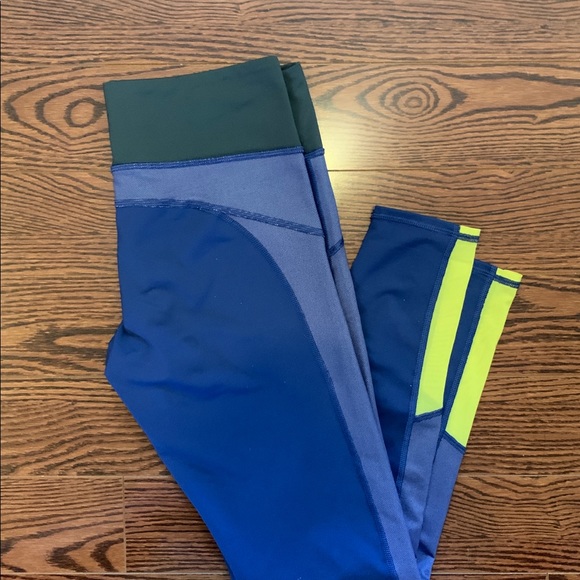 Aerie CHILL PLAY MOVE leggings - Picture 3 of 3